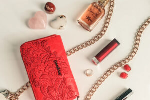 Best Perfumes for Teenage Girls UK